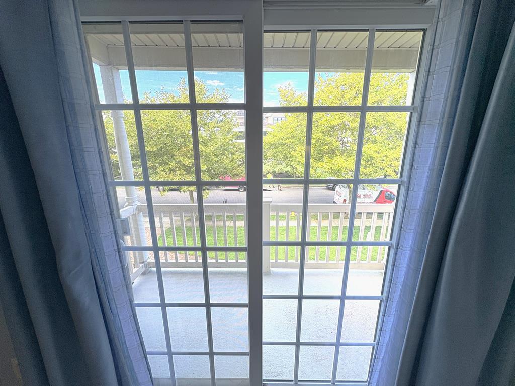 Cape Breeze - Sleeps 18 - 2 block to the beach! | Photo 25