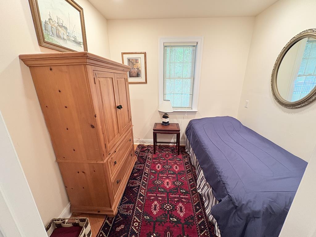 Cape Breeze - Sleeps 18 - 2 block to the beach! | Photo 5