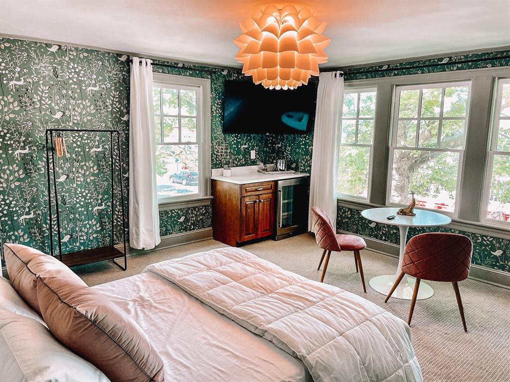 115 Broadway - BUTTONWOOD | Photo 3