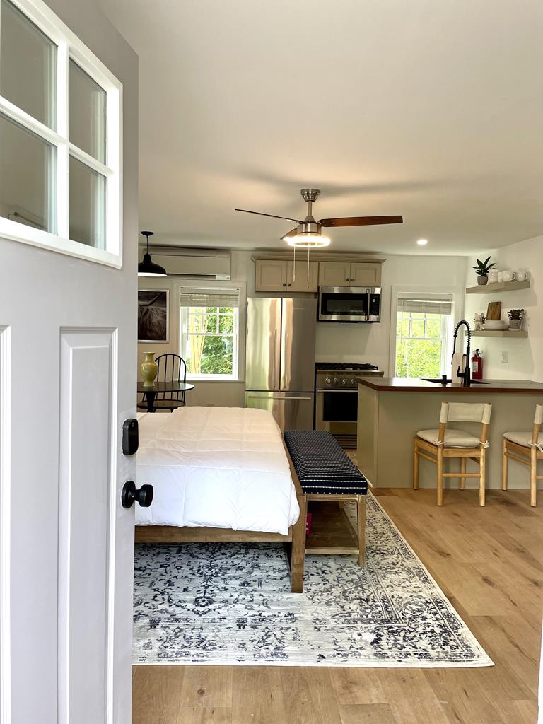 115 Broadway - BUTTONWOOD | Photo 3