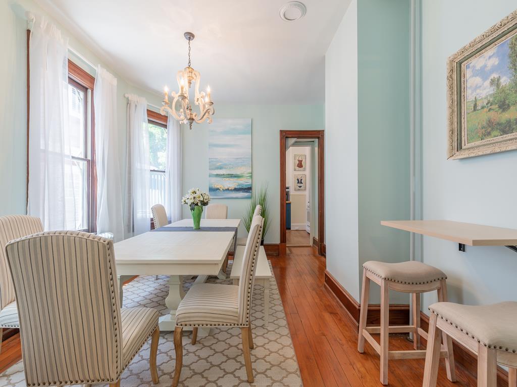 627 Hughes Street | Photo 7