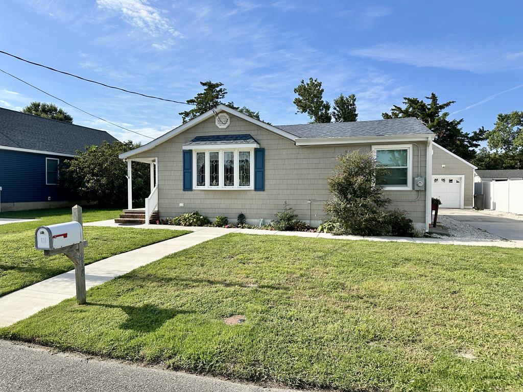 Antoinette s By The Bay - 3 Bedrooms! | Photo 3