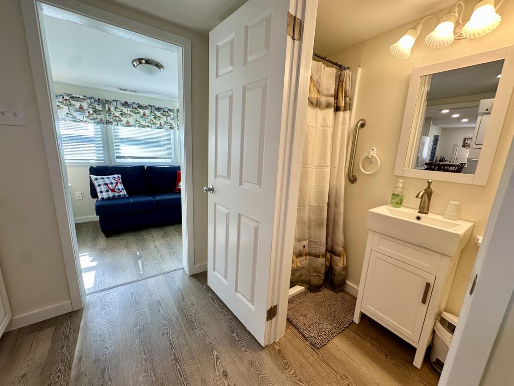 Antoinette s By The Bay - 3 Bedrooms! | Photo 21