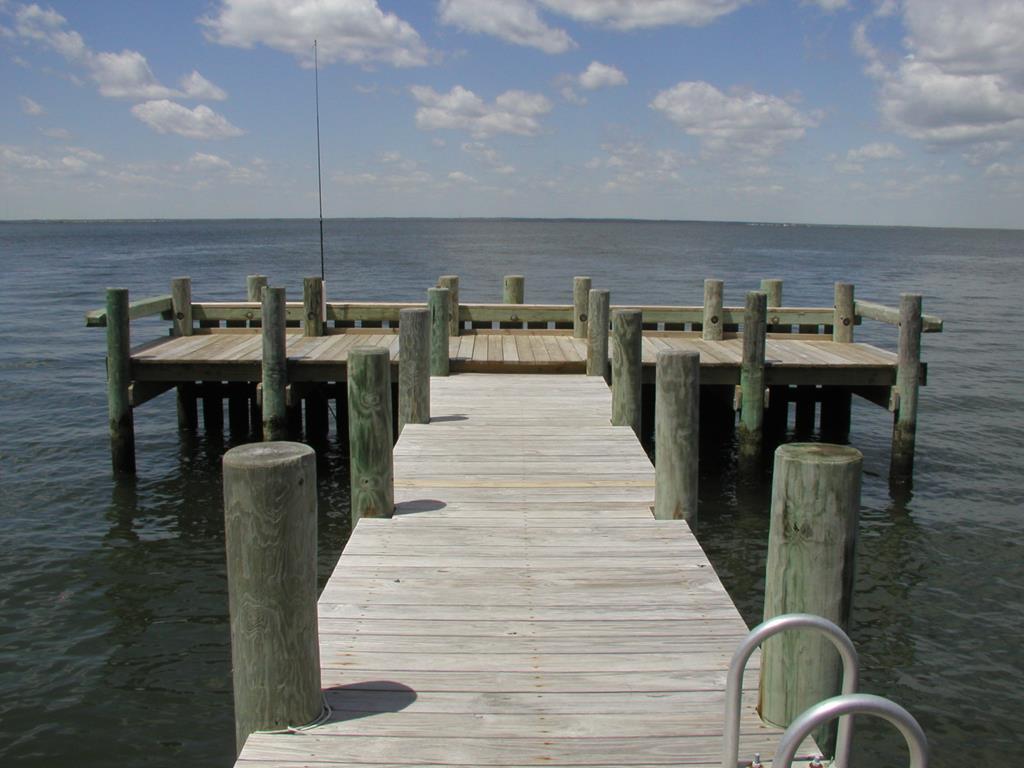 9306 Mark Drive, Peahala Park (Bay Front)