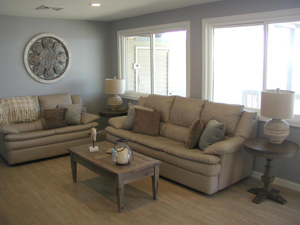 9306 Mark Drive, Peahala Park (Bay Front)