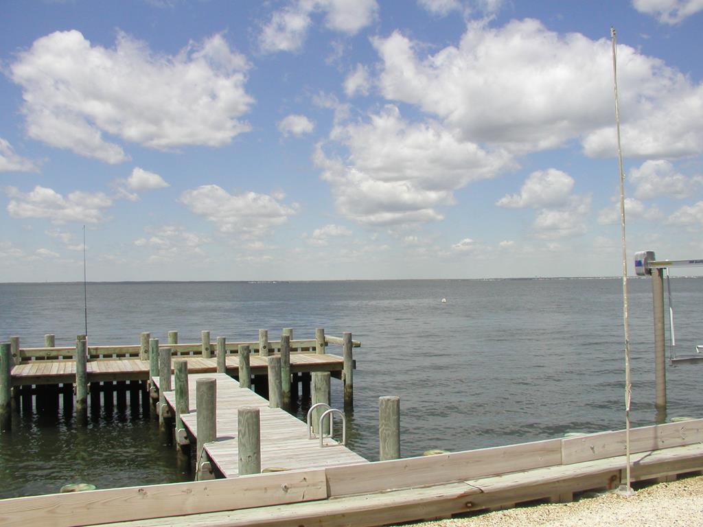 9306 Mark Drive, Peahala Park (Bay Front)