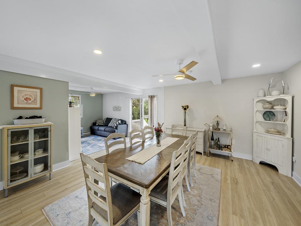 700 Third Ave 6