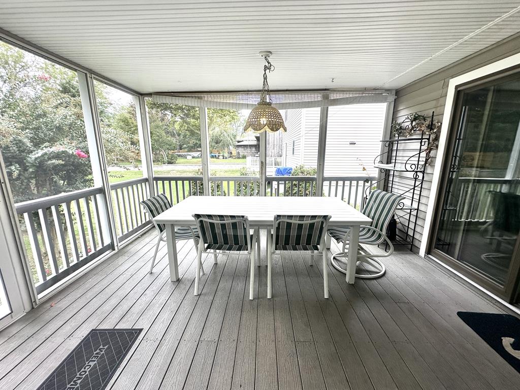 412 Third Ave - Peaceful Cottage | Photo 14