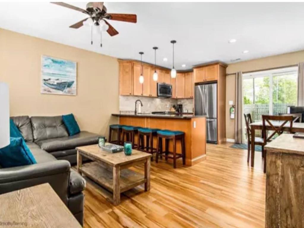 Bay Breeze Cottage | Photo 4