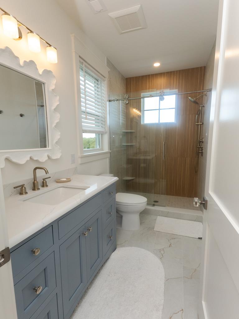 Ultimate Luxury House with Private Pool | Photo 22