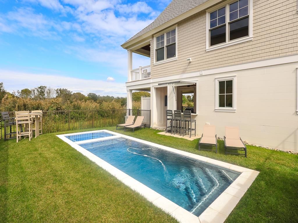 Ultimate Luxury House with Private Pool | Photo 33