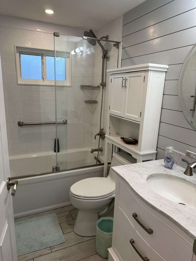 1111 Central Avenue, Ship Bottom (Bay Side)