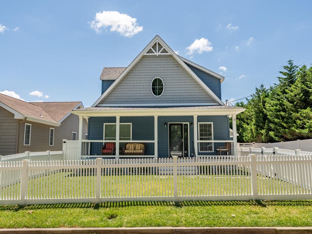 Pet-Friendly POOL Bayside Coastal Cottage