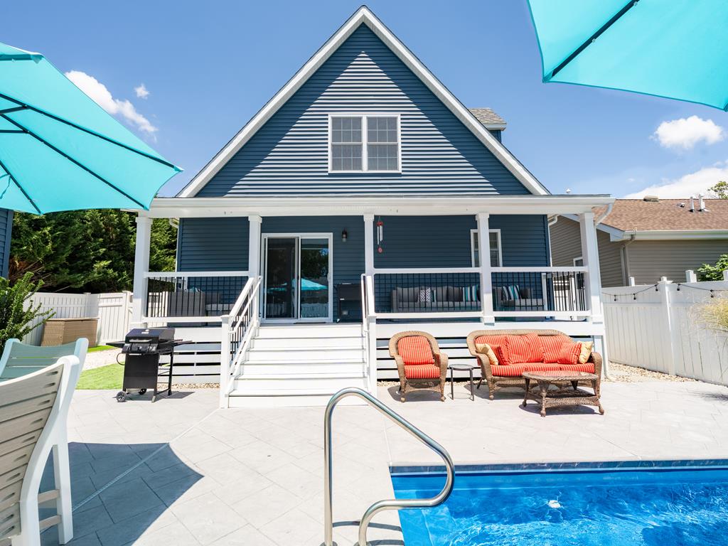 Pet-Friendly POOL Bayside Coastal Cottage | Photo 32