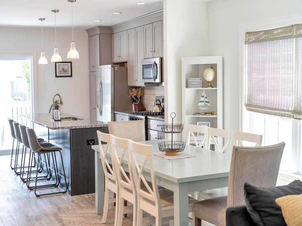 Pet-Friendly POOL Bayside Coastal Cottage | Photo 10