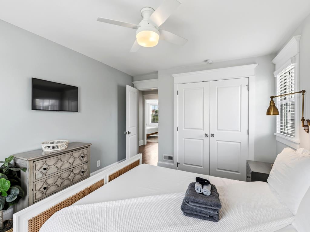 901 Benton Avenue | Photo 21