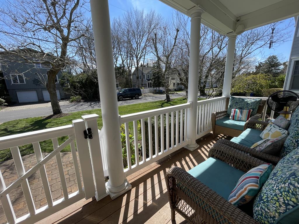 320 Knox Avenue, 2027 NEW | Photo 4