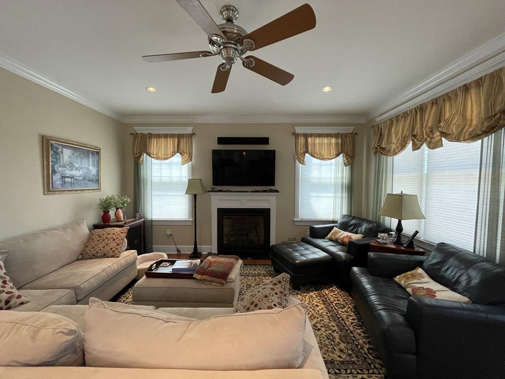 320 Knox Avenue, 2027 NEW | Photo 5