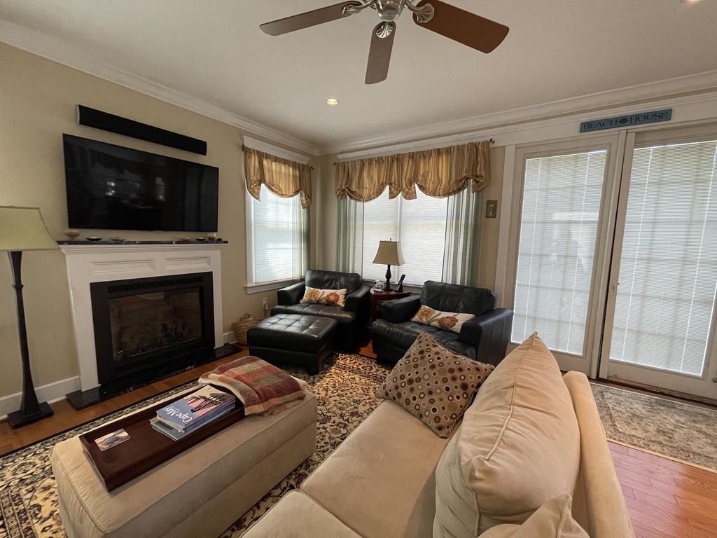 320 Knox Avenue, 2027 NEW | Photo 6