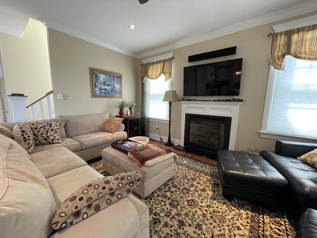 320 Knox Avenue, 2027 NEW | Photo 7