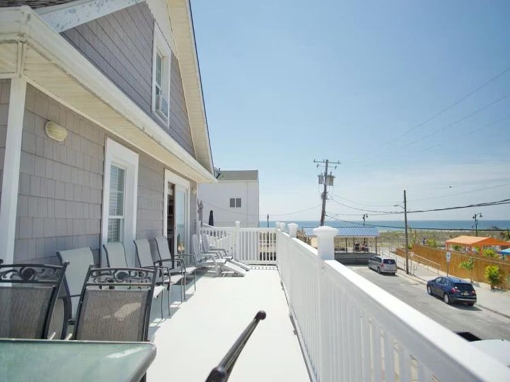 17 43rd Street, Sea Isle City (Beach Block)