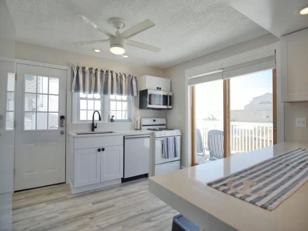 17 43rd Street, Sea Isle City (Beach Block)