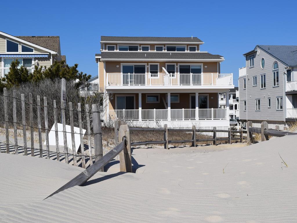 6601 Pleasure Avenue, Sea Isle City (Beach Front)
