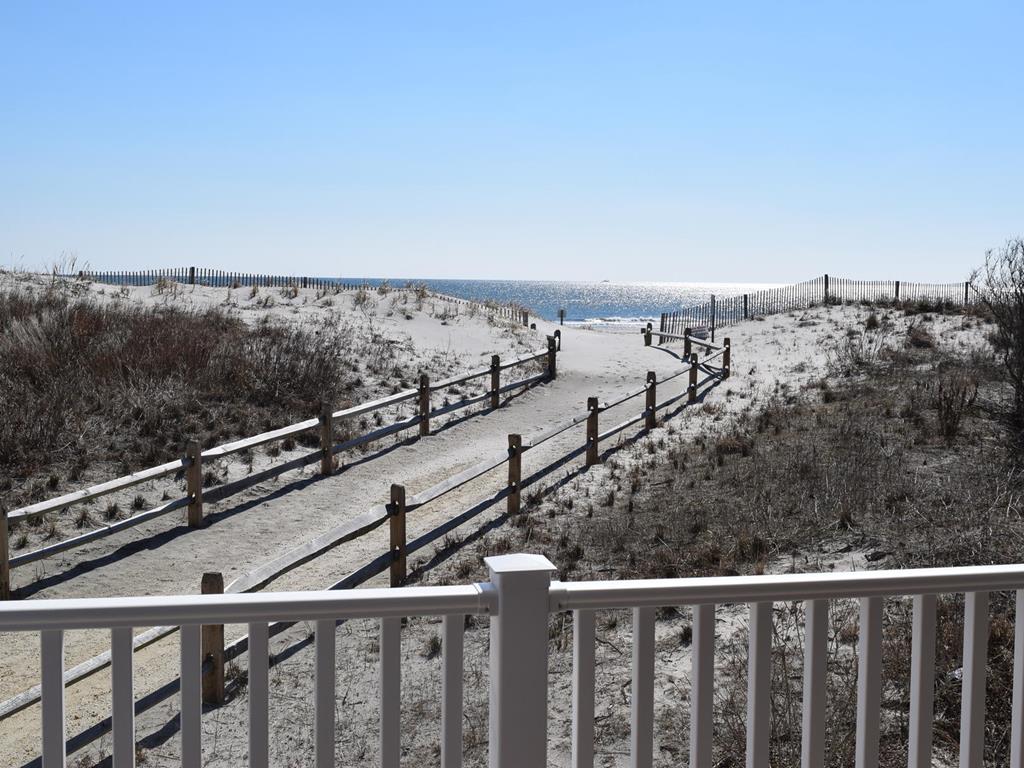 6601 Pleasure Avenue, Sea Isle City (Beach Front)