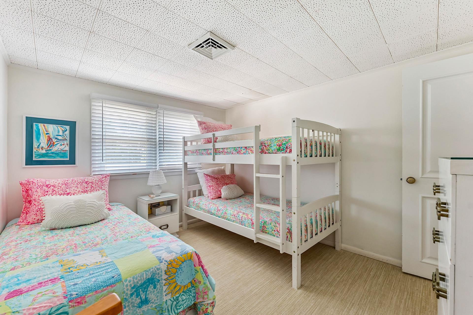 2788 Avalon Avenue - Picture 17