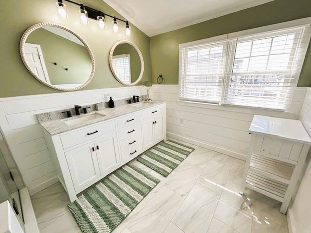 28 62nd Street 2nd Floor, Sea Isle City (Beach Block)