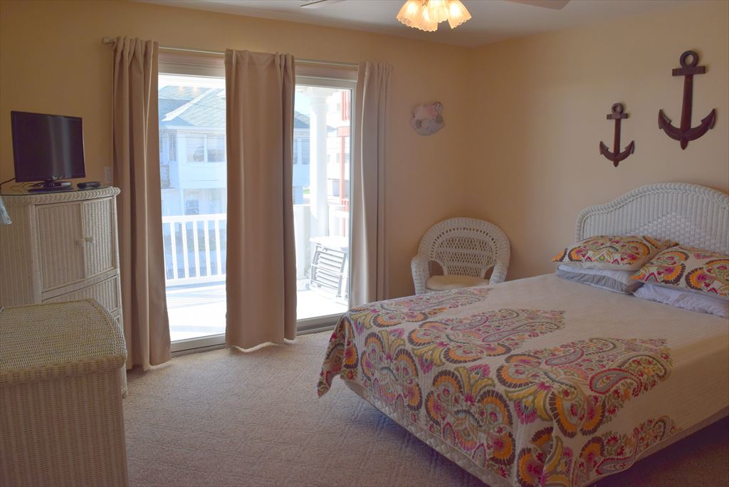 13 42nd Street, Sea Isle City (Beach Block)