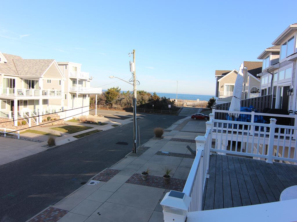 32 32nd Street, Sea Isle City (Beach Block)
