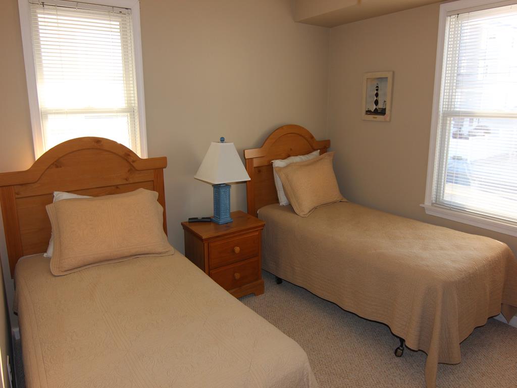 32 32nd Street, Sea Isle City (Beach Block)