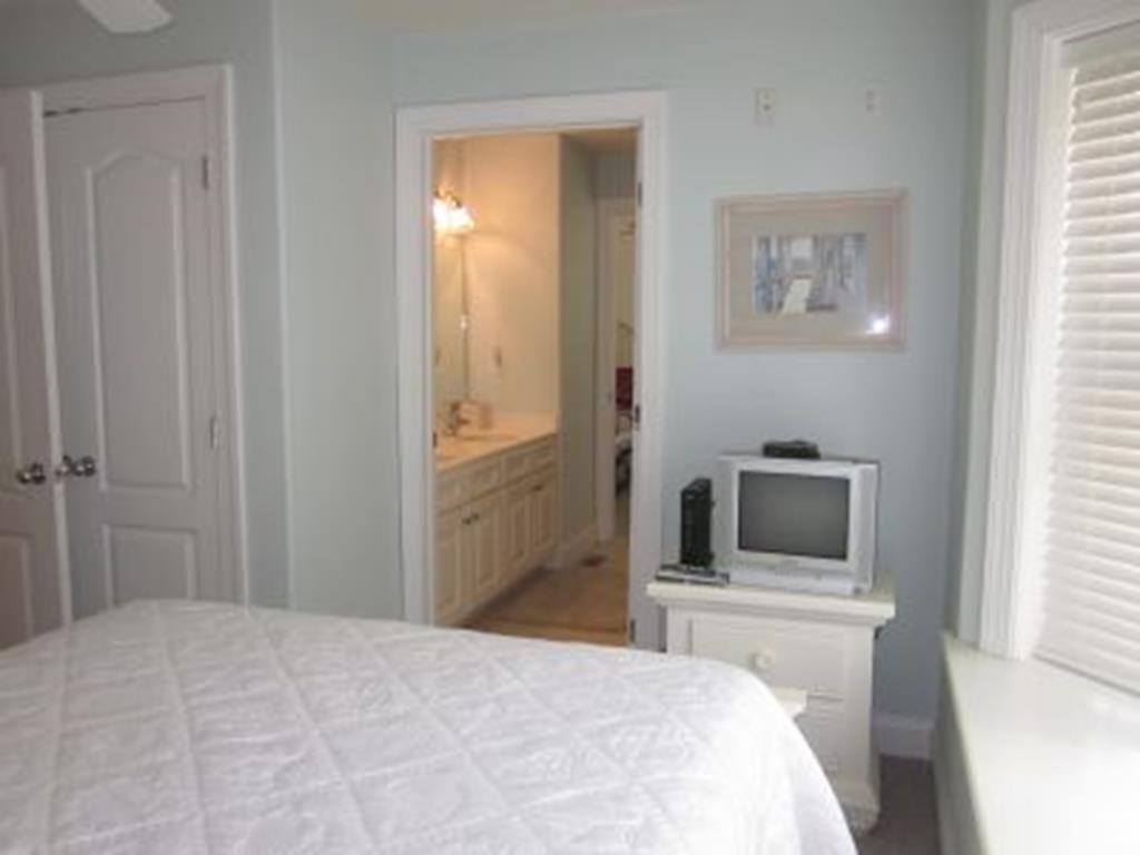 7509 Pleasure Avenue, Sea Isle City (Beach Front)