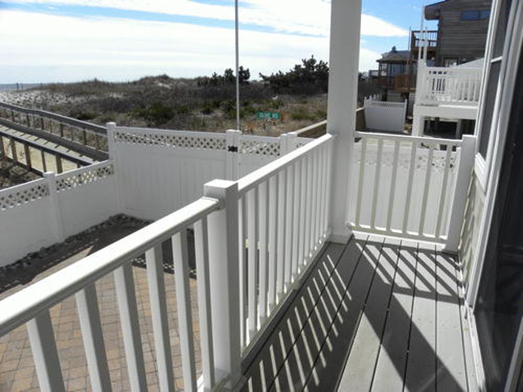 6221 Pleasure Avenue, Sea Isle City (Beach Front)