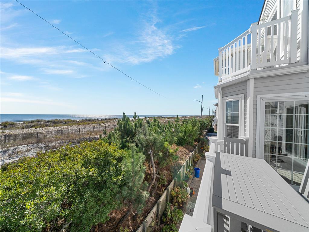 9 47th Street, Sea Isle City (Beach Front)