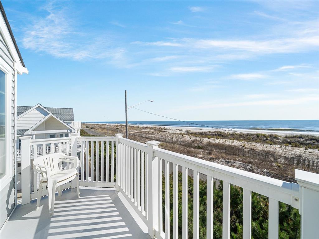 9 47th Street, Sea Isle City (Beach Front)