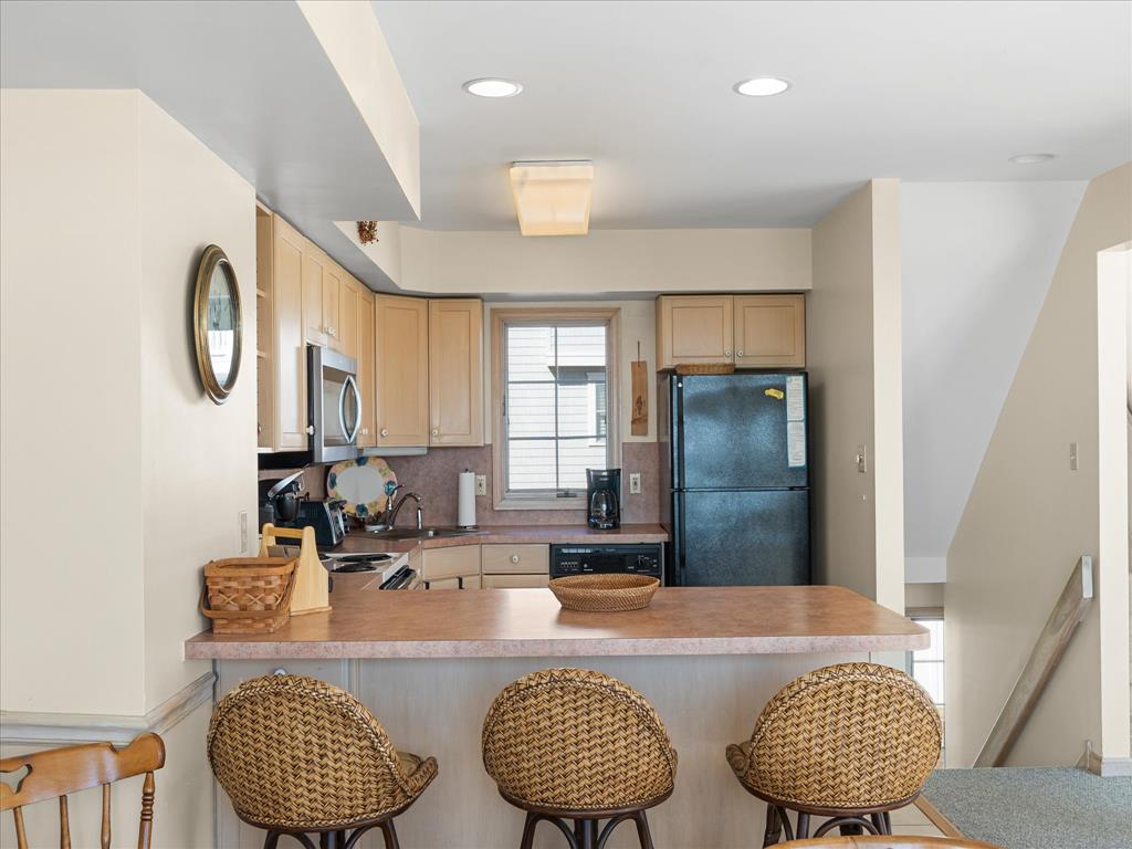 9 47th Street, Sea Isle City (Beach Front)