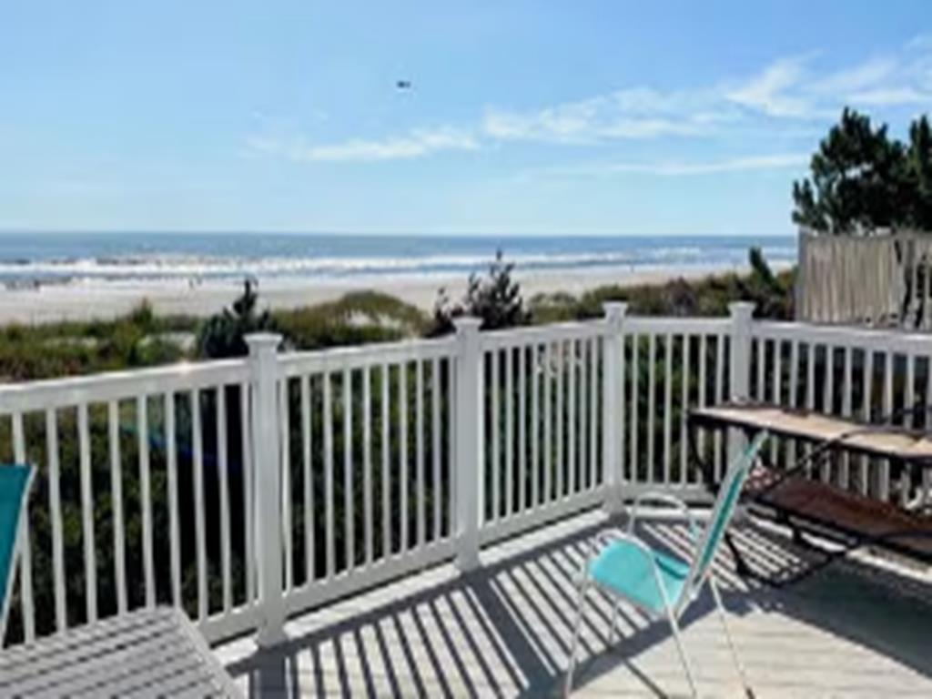 7211 Pleasure Avenue, Sea Isle City (Beach Front)