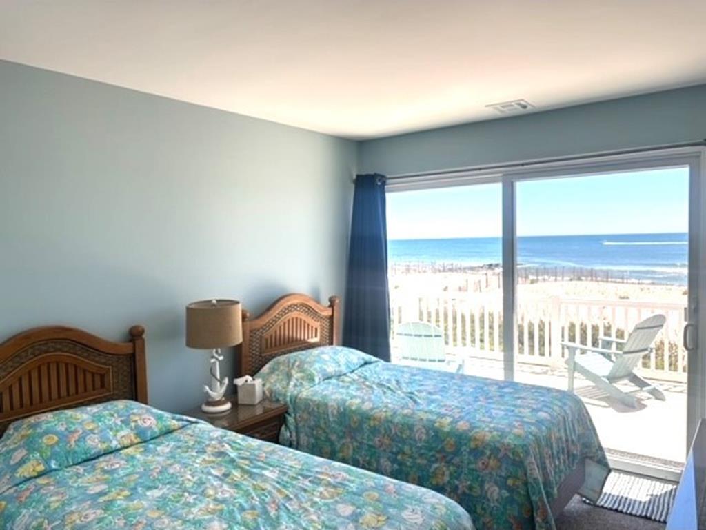 125 Iroquois Avenue, Beach Haven (Ocean Front)