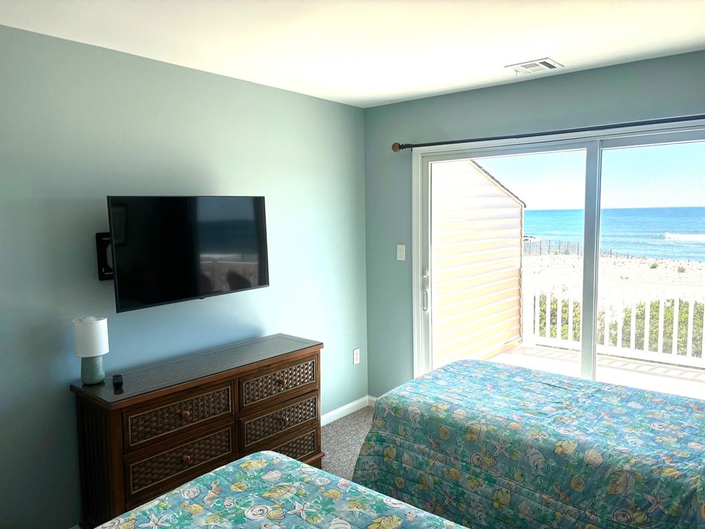 125 Iroquois Avenue, Beach Haven (Ocean Front)