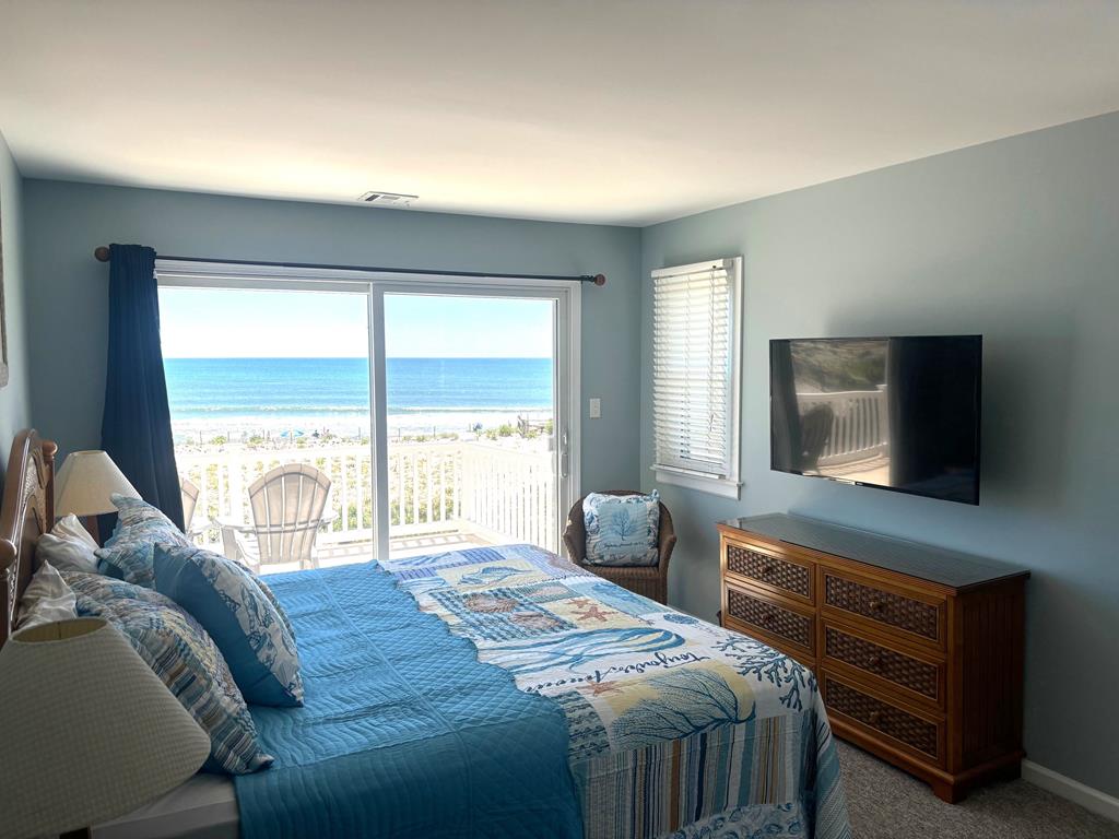 125 Iroquois Avenue, Beach Haven (Ocean Front)