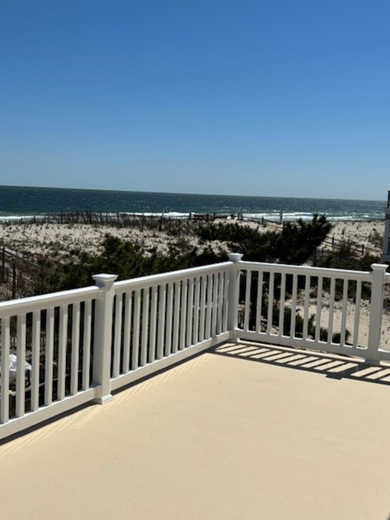 1605 S Beach Avenue, Beach Haven (Ocean Block)