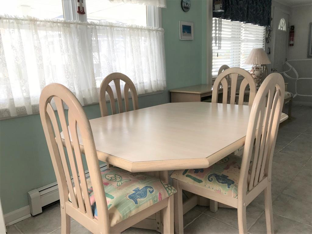 9 E Mississippi Avenue, Haven Beach (Ocean Side)