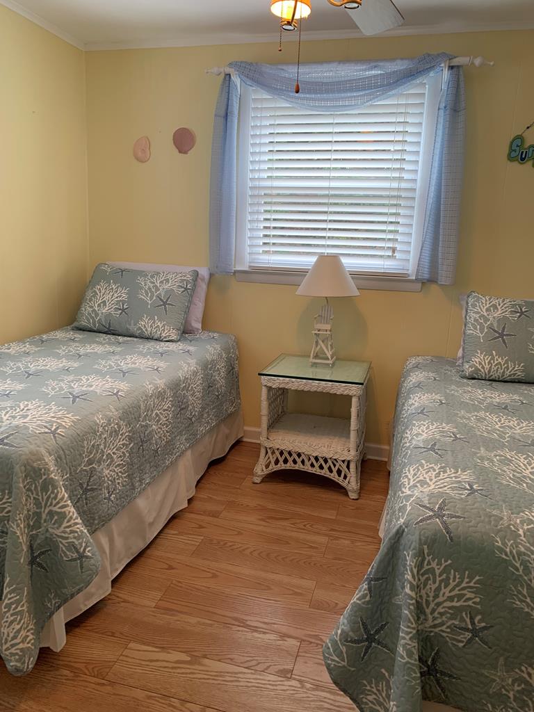 9 E Mississippi Avenue, Haven Beach (Ocean Side)