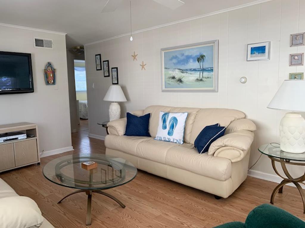 9 E Mississippi Avenue, Haven Beach (Ocean Side)