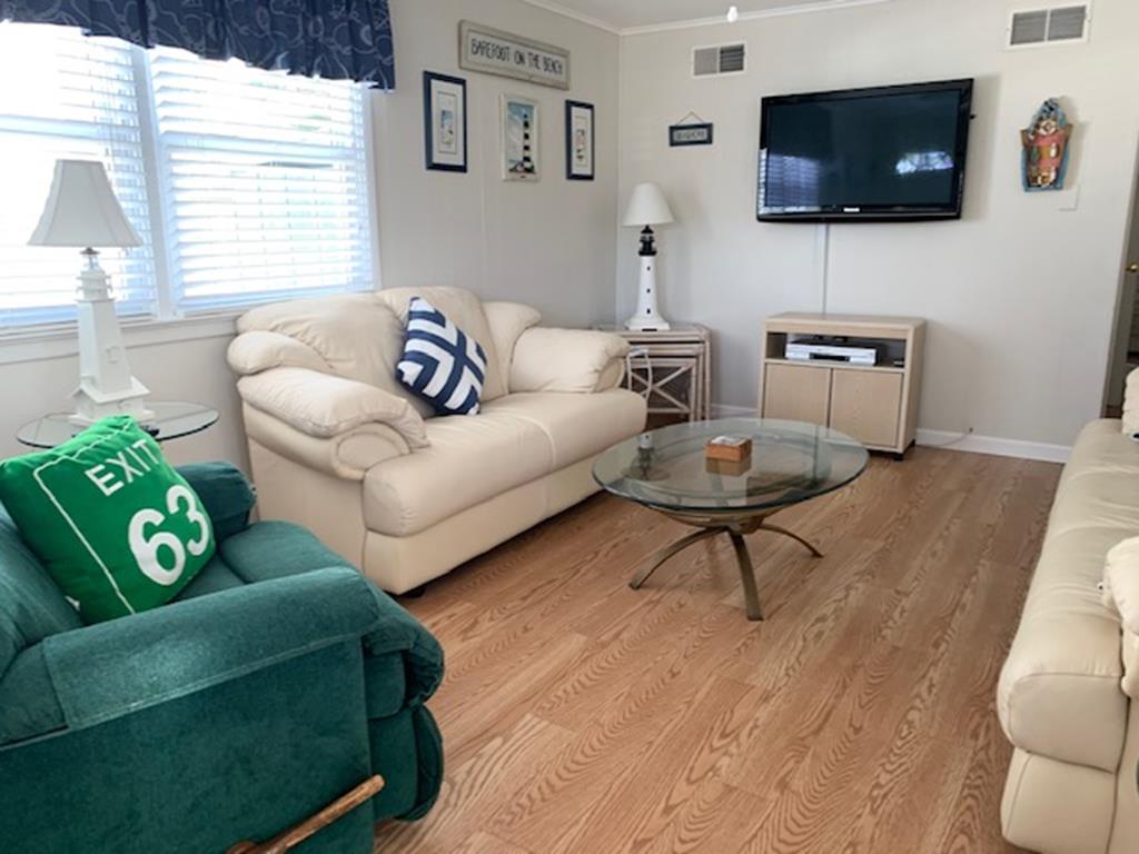 9 E Mississippi Avenue, Haven Beach (Ocean Side)