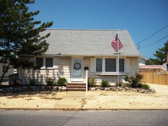 105 E Mac Evoy Lane, Haven Beach (Ocean Side)