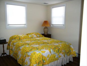 105 E Mac Evoy Lane, Haven Beach (Ocean Side)