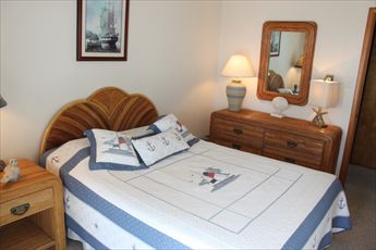 11504 Beach Avenue, Haven Beach (Ocean Side)